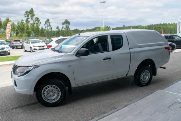 Mitsubishi L200 2.4 DI-D 4WD 4