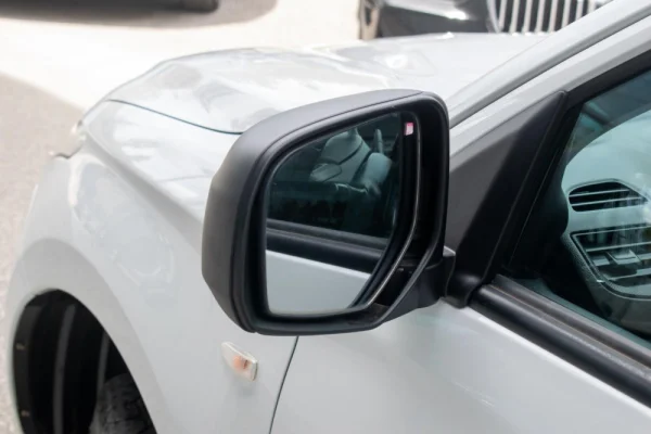 Mitsubishi L200 2.4 DI-D 4WD 12