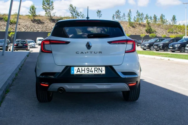 Renault Captur 1.0 TCe Exclusive 6