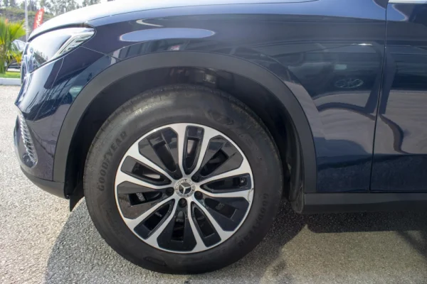 Mercedes-Benz GLC 220 d 4Matic 10