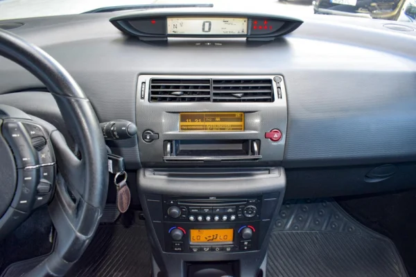 Citroen C4 1.6 HDi Aut. 25