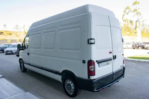 Renault Master 2.5 dCi L3H3 4
