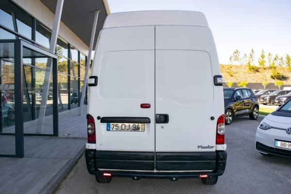Renault Master 2.5 dCi L3H3 5