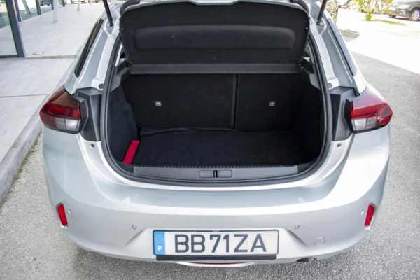 Opel Corsa 1.2 Business Edition 38