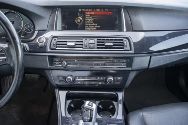 BMW 530 d Auto 28