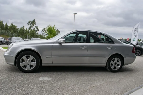 Mercedes-Benz E 270 CDi Elegance 4