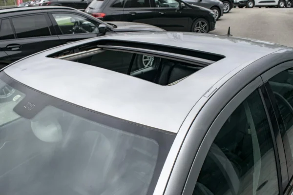 Mercedes-Benz E 270 CDi Elegance 10