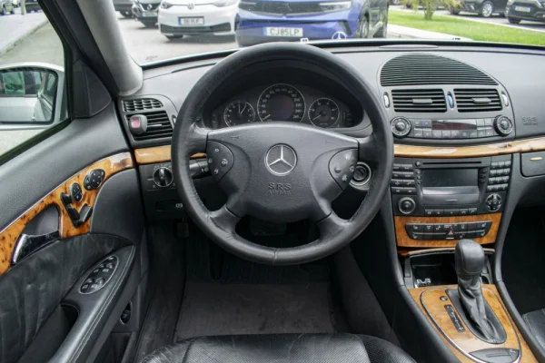 Mercedes-Benz E 270 CDi Elegance 16