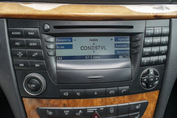 Mercedes-Benz E 270 CDi Elegance 23