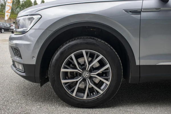 Volkswagen Tiguan Allspace 2.0 TDI Confortline DSG 12