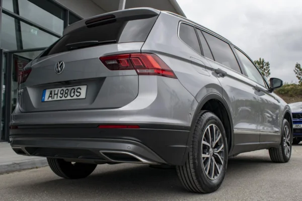 Volkswagen Tiguan Allspace 2.0 TDI Confortline DSG 13