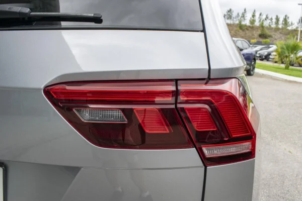 Volkswagen Tiguan Allspace 2.0 TDI Confortline DSG 14