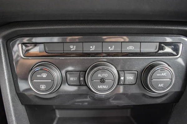 Volkswagen Tiguan Allspace 2.0 TDI Confortline DSG 33