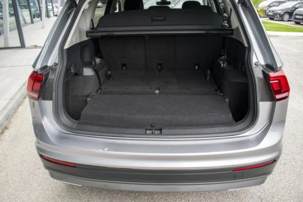 Volkswagen Tiguan Allspace 2.0 TDI Confortline DSG 53