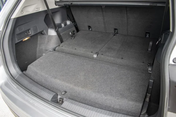 Volkswagen Tiguan Allspace 2.0 TDI Confortline DSG 54