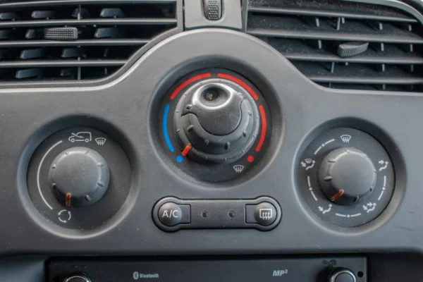 Renault Kangoo 1.5 dCi Business 3L 27