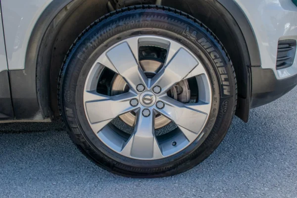 Volvo XC 40 2.0 D3 Momentum 8
