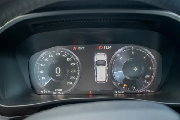 Volvo XC 40 2.0 D3 Momentum 31
