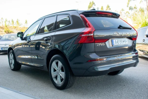 Volvo XC 60 2.0 B4 Momentum 5
