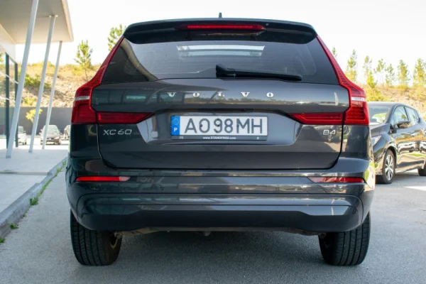 Volvo XC 60 2.0 B4 Momentum 6