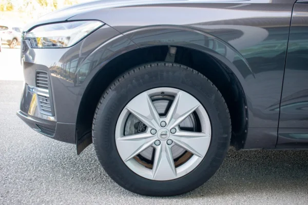 Volvo XC 60 2.0 B4 Momentum 12