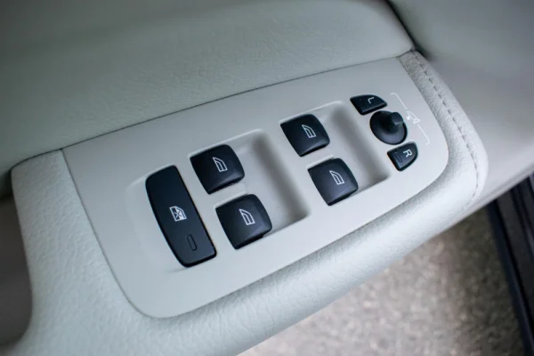 Volvo XC 60 2.0 B4 Momentum 16