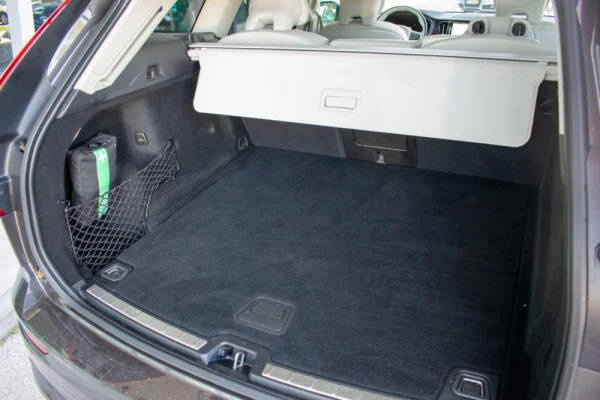 Volvo XC 60 2.0 B4 Momentum 45