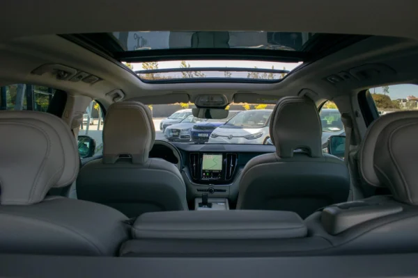 Volvo XC 60 2.0 B4 Momentum 47