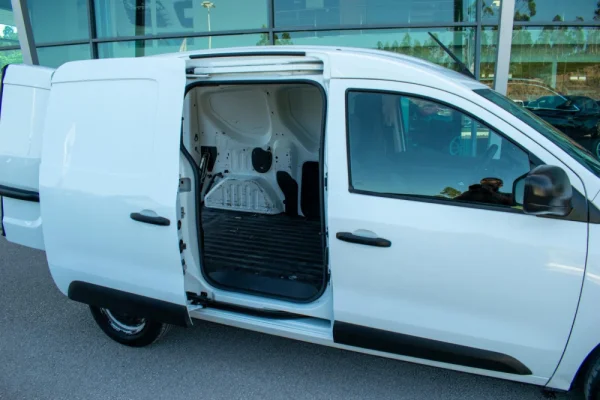 Renault Kangoo Express 1.5 dCi 2L 37