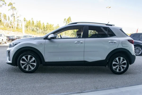 Kia Stonic 1.2 Dynamic 4