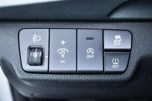 Kia Stonic 1.2 Dynamic 23