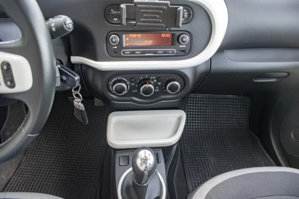 Renault Twingo 1.0 SCe 29
