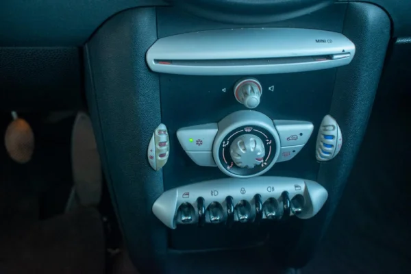 MINI 3 Portas One D 12