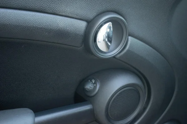 MINI 3 Portas One D 26
