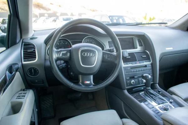 Audi Q7 S Line 3.0 TDi Quattro Tiptronic 19