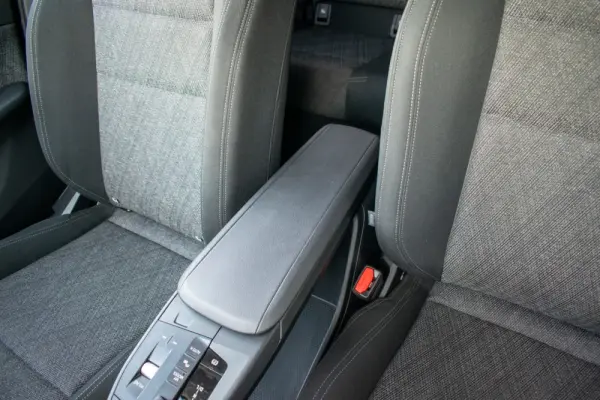 BMW 225xe Active Tourer 37