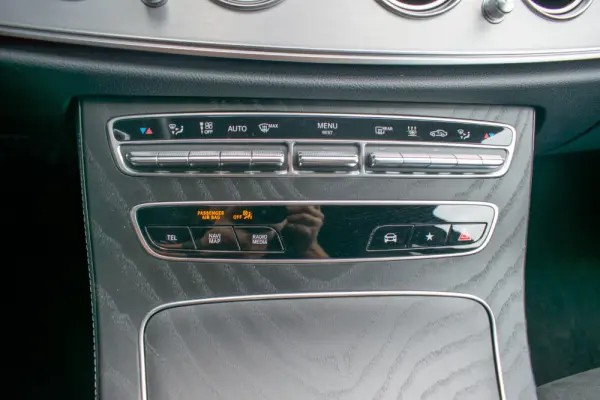 Mercedes-Benz E 300 de AMG Line 33