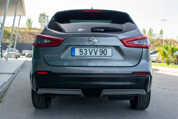 Nissan Qashqai 1.5 dCi N-Connecta J18 6