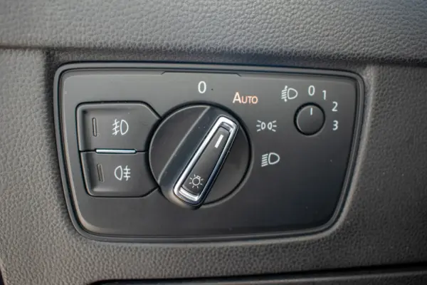 Volkswagen Passat Variant 2.0 TDi Highline 24