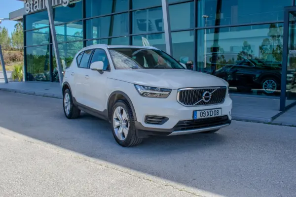 Volvo XC 40 2.0 D3 Momentum 1