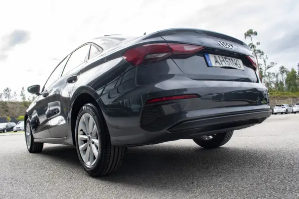 Audi A3 Limousine 30 TDI 13