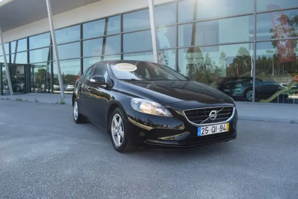 Volvo V40 2.0 D2 Momentum 1