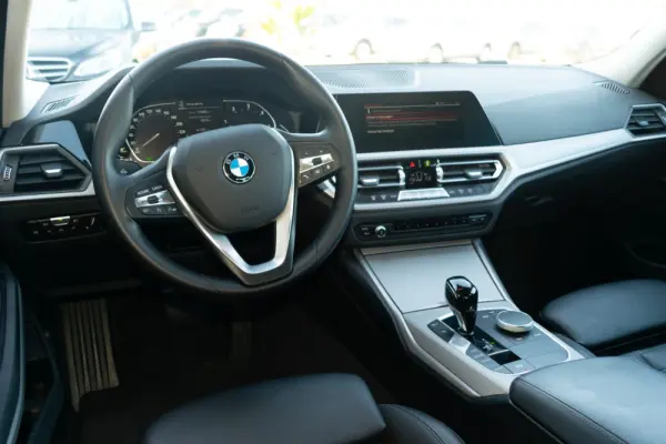 BMW 320 d Auto 2.0 19
