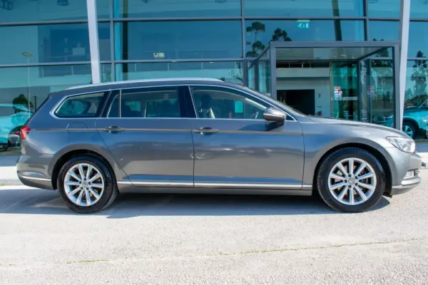 Volkswagen Passat Variant 2.0 TDi Highline 8