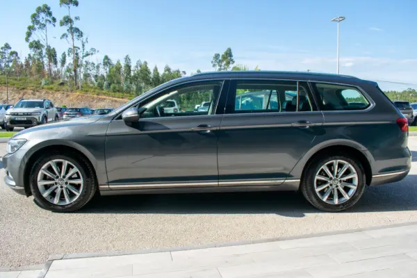 Volkswagen Passat Variant 2.0 TDi Highline 4
