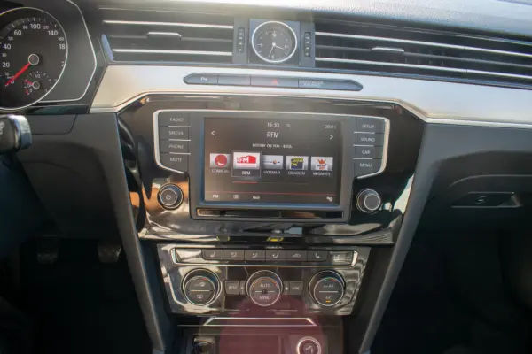 Volkswagen Passat Variant 2.0 TDi Highline 30