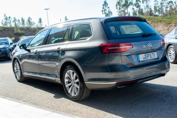 Volkswagen Passat Variant 2.0 TDi Highline 5