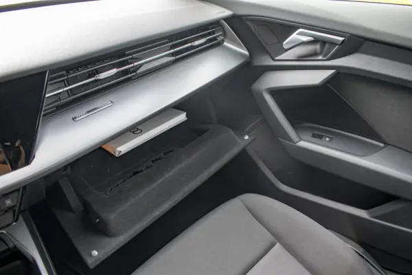 Audi A3 Limousine 30 TDI 40