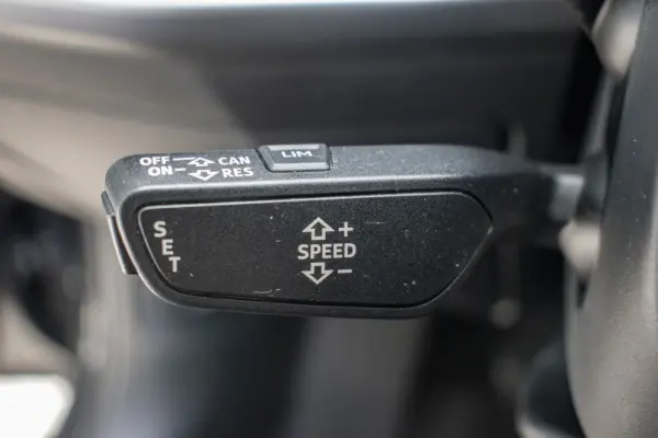 Audi A3 Limousine 30 TDI 29