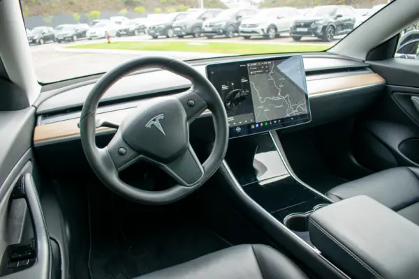 Tesla Model 3 Long Range Tração Integral 24